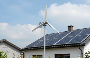 Éolienne pour maison : prix, puissance et rentabilité en 2026